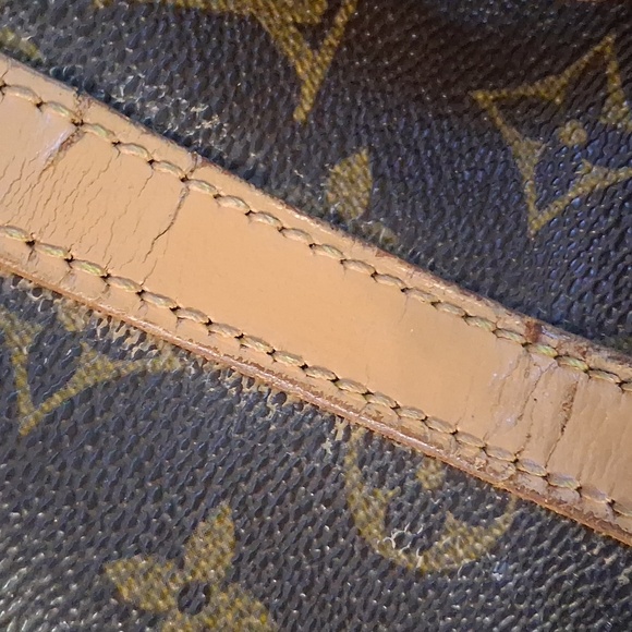 AUTHENTIC Louis Vuitton Bucket bag - Picture 12 of 13